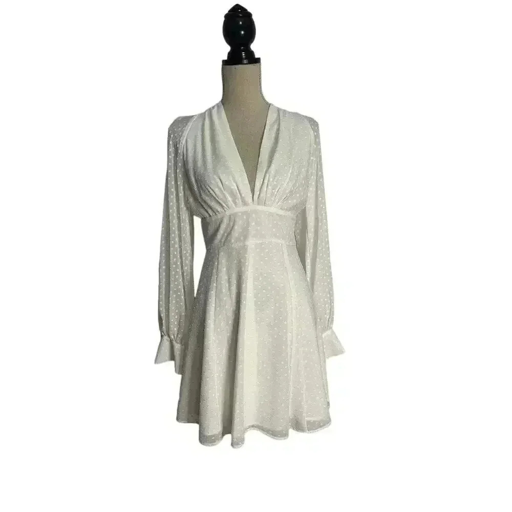 Yumi Kim Shore Thing Dress Size Med NWT white dot